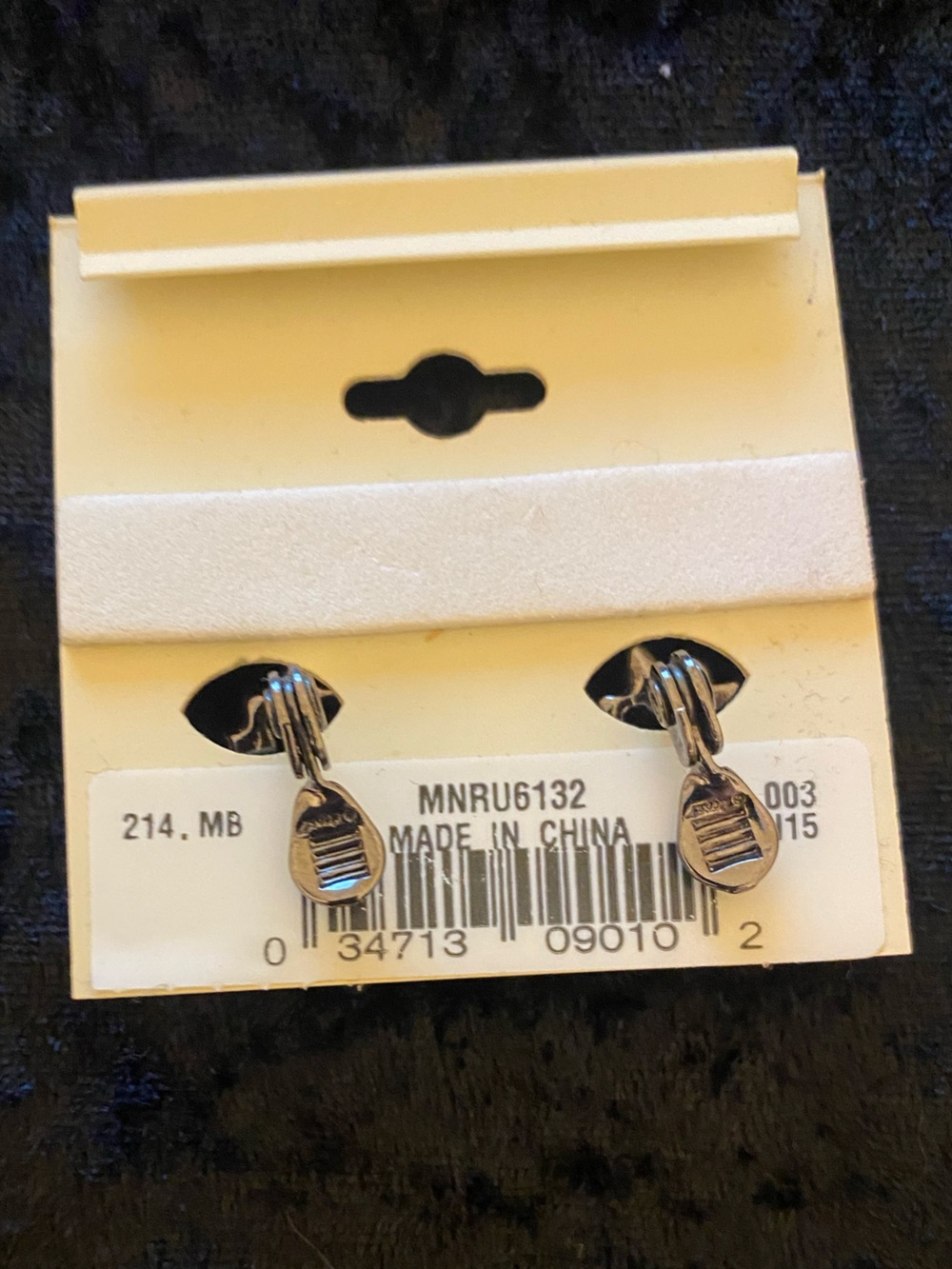 Monet Vintage Black Clip On Earrings - Picture 2 of 3